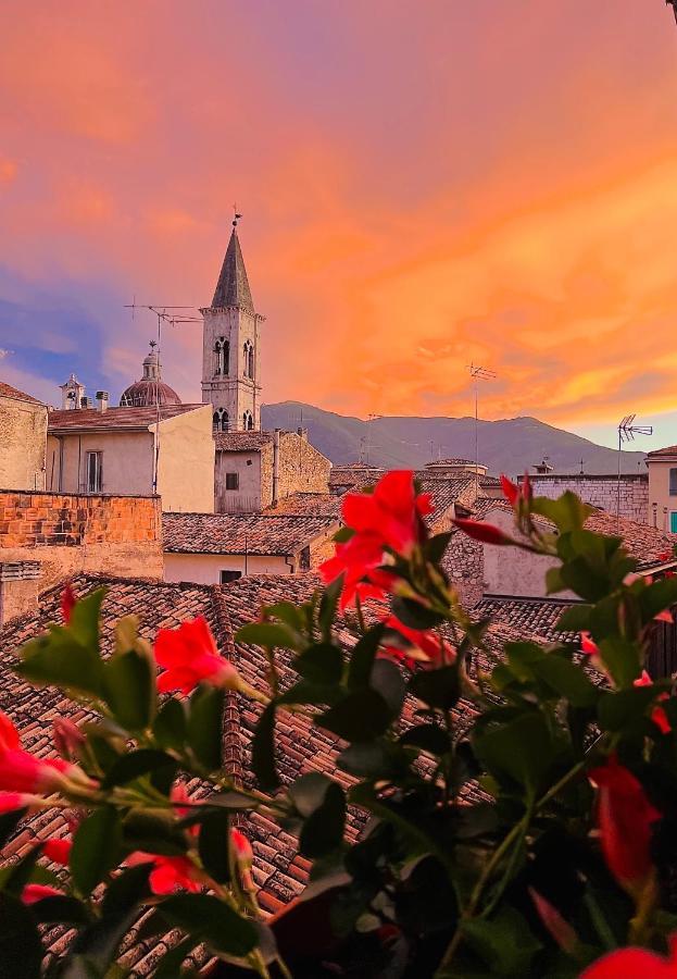 Regina D'Aragona Casa Vacanze Сульмона Экстерьер фото