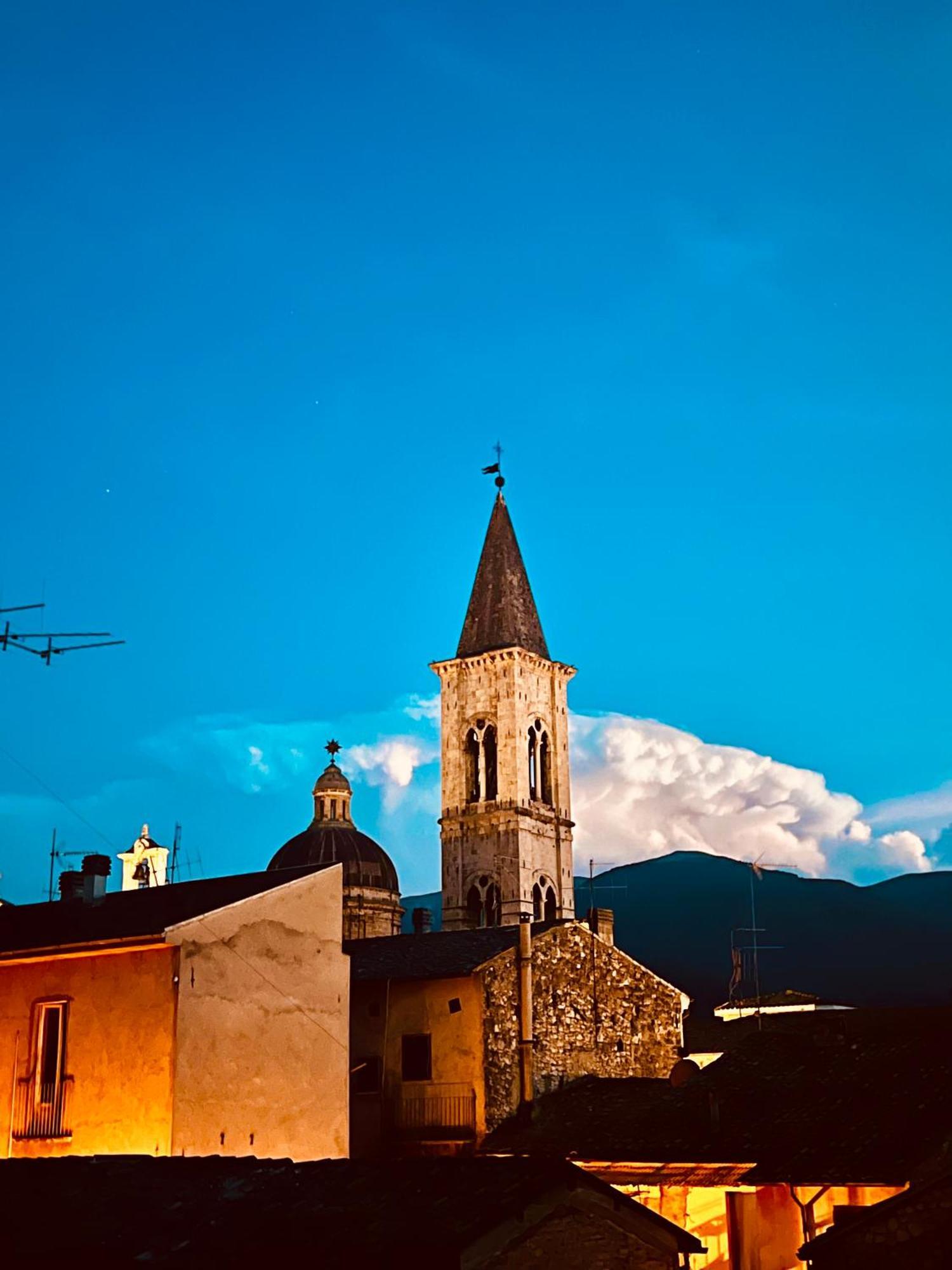 Regina D'Aragona Casa Vacanze Сульмона Экстерьер фото