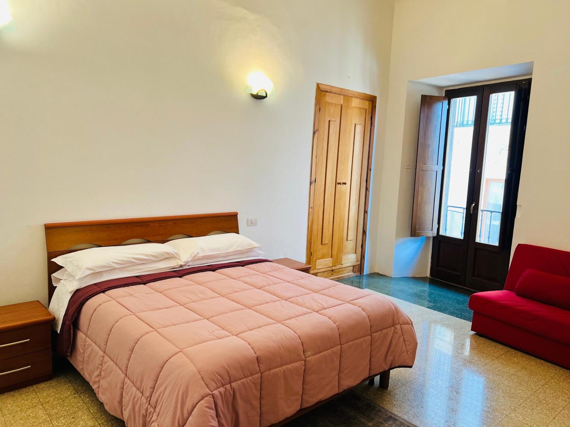 Regina D'Aragona Casa Vacanze Сульмона Экстерьер фото